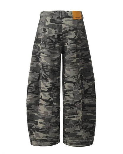 CURVED DARK CARGO PANTS