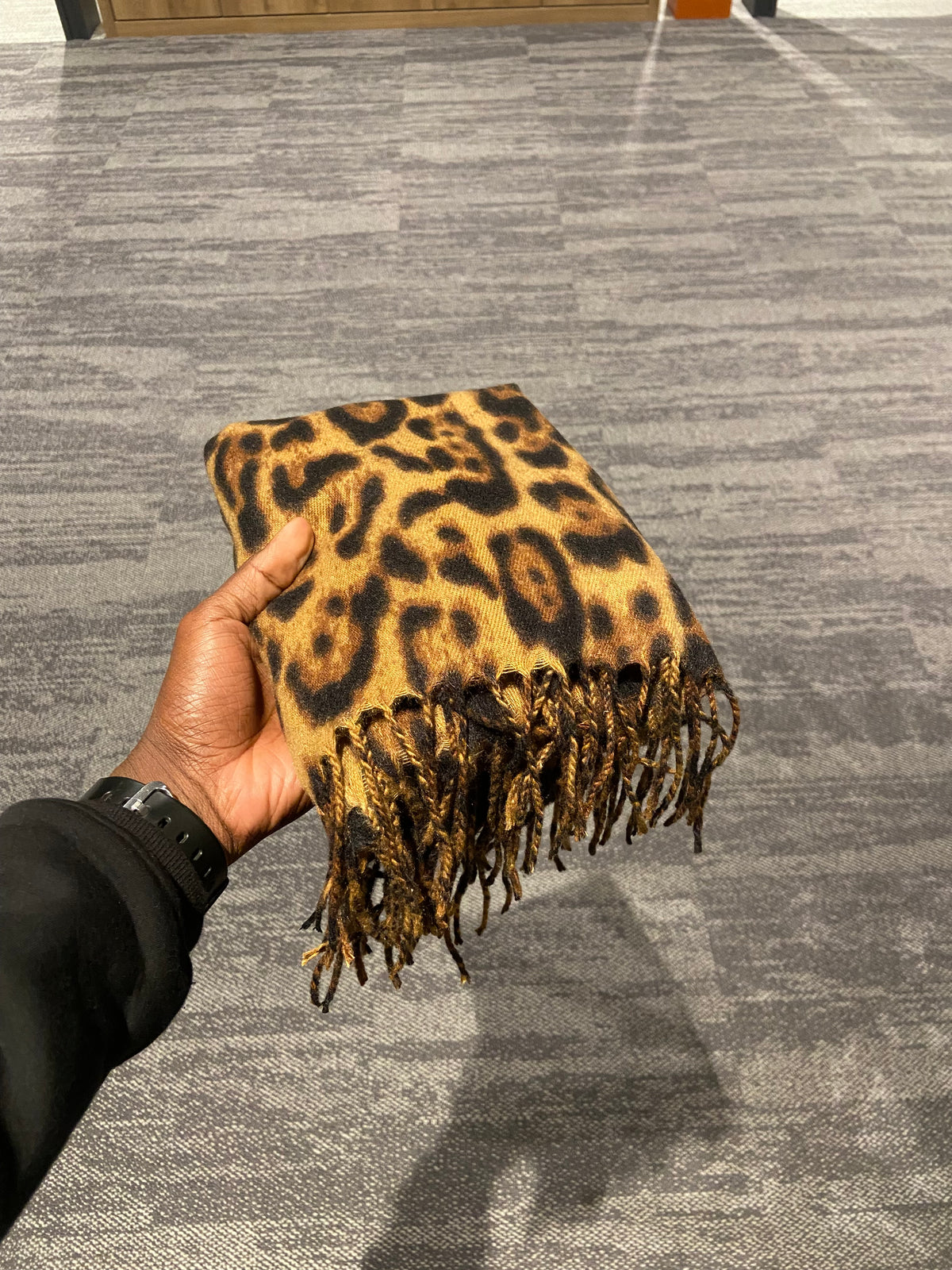 LEOPARD PRINT SCARF