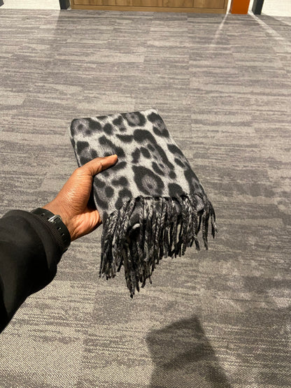 LEOPARD PRINT SCARF